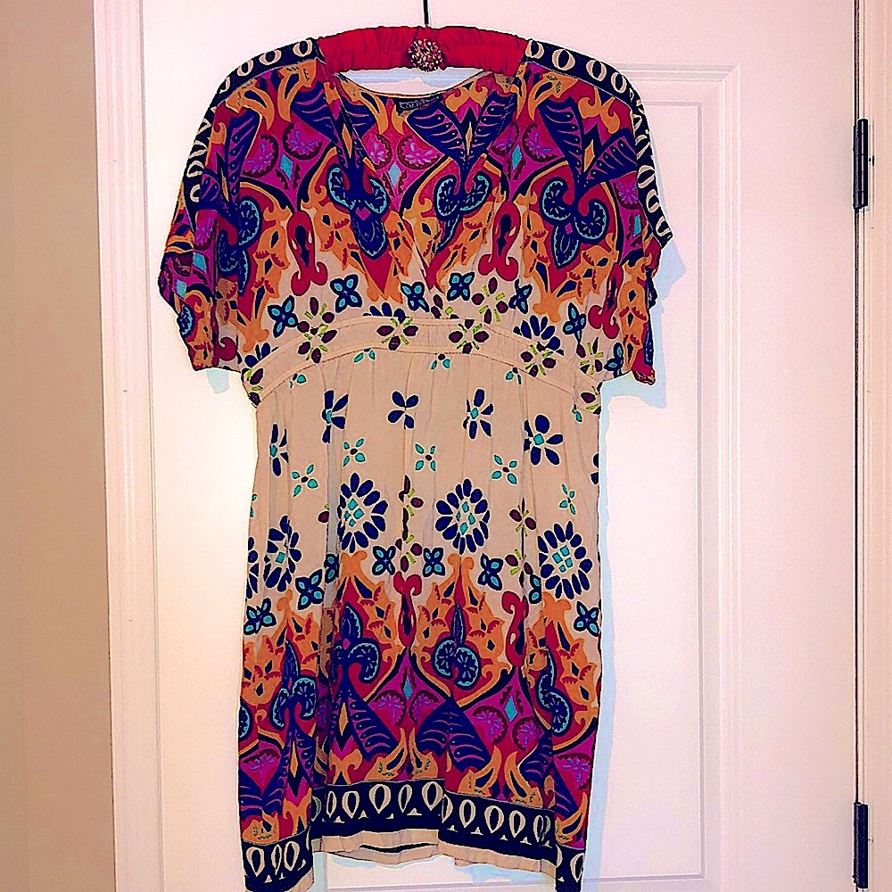 ANGIE VINTAGE DRESS SIZE LARGE-cream with Floral print